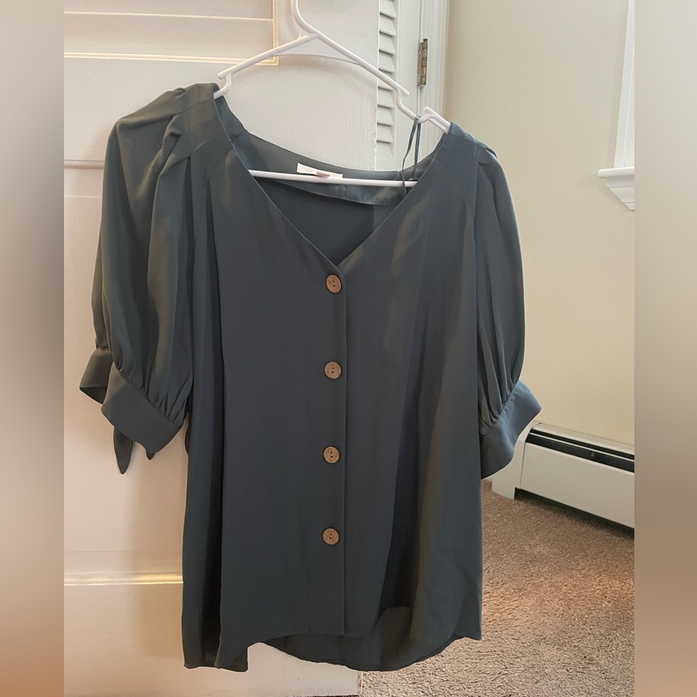 Lauren Conrad Blouse